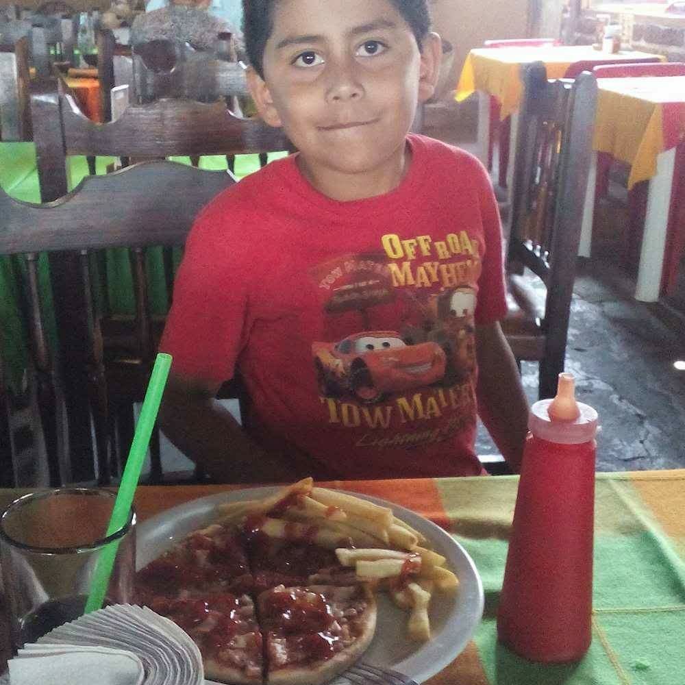 Meet your Posher, Luis
